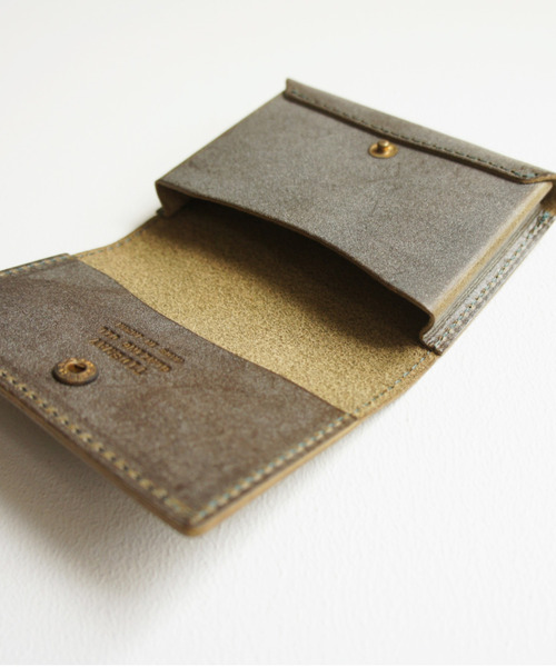 TIDEWAY（タイドウェイ）の「GLAZING OIL CARD CASE/名刺入れ（名刺入れ・メンズ・ブラック/ブラウン/アーミー/バーガンディー・FREE）」の15枚目の写真