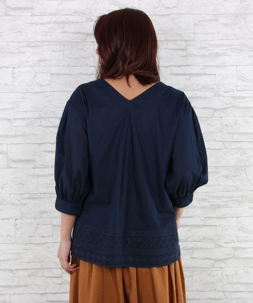 sabstreet my standard(サブストリートマイスタンダード)の「ローン裾刺繍前後2WAYブラウス【9号(M)】(シャツ/ブラウス・レディース・ホワイト/ネイビー/マスタード・9号/15号)」の7枚目の写真