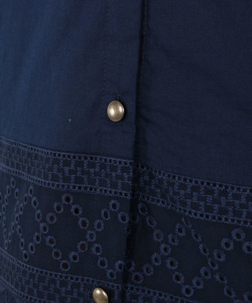 sabstreet my standard(サブストリートマイスタンダード)の「ローン裾刺繍前後2WAYブラウス【9号(M)】(シャツ/ブラウス・レディース・ホワイト/ネイビー/マスタード・9号/15号)」の12枚目の写真