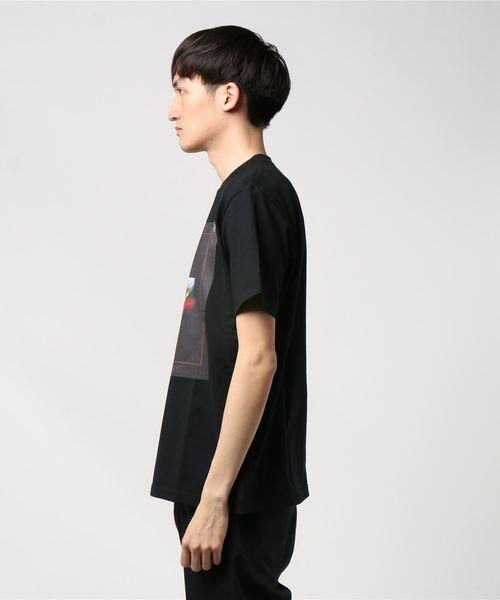 JOHN LAWRENCE SULLIVAN（ジョンローレンスサリバン）の「"INVISIBLE" PRINTED SS TEE（Tシャツ/カットソー・メンズ・ホワイト/ブラック・SMALL/MEDIUM）」の3枚目の写真