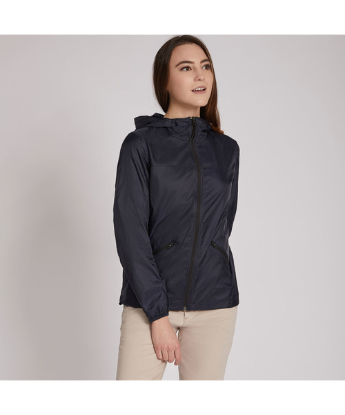 AIGLE(エーグル)の「オーシャニー(マウンテンパーカー・レディース・ダークネイビー/イエロー/レッド・38/36/40)」の2枚目の写真