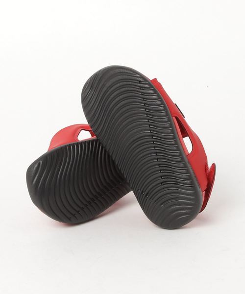 NIKE（ナイキ）の「キッズ NIKE ナイキ 12-16SUNRAY ADJUST 5 (TD) サンレイ アジャスト 5 TD AJ9077-600 ABC-MART限定 *600UNVRD/BLACK（サンダル・キッズ・レッド・12/15 /13/14/16）」の2枚目の写真