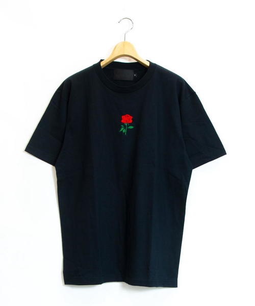 Luv maison（ラブメゾン）の「Luv･ROSE-シシュウ半袖Tシャツ（Tシャツ/カットソー・メンズ・ホワイト/ブラック・M/L）」の2枚目の写真