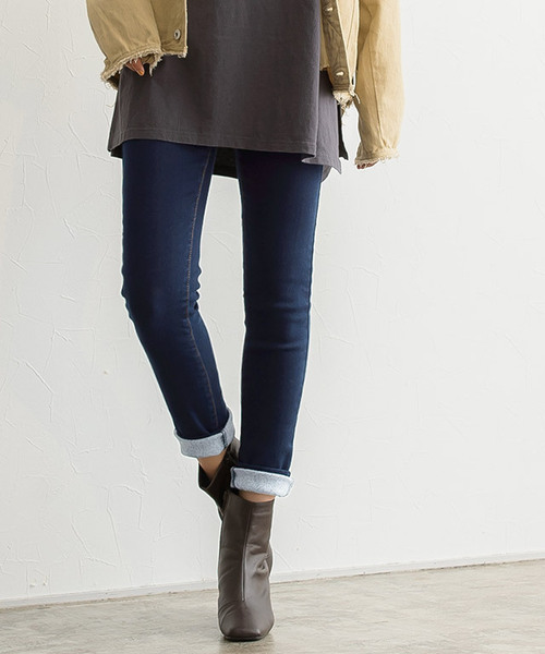 Pierrot（ピエロ）の「[裏起毛]スキニーデニム（デニムパンツ・レディース・ブラック/ネイビー/インディゴブルー/ブルー/ブラック系その他/ブルー系その他/ブルー系その他2/ブルー系その他3・SMALL/MEDIUM/LARGE/X-LARGE/XX-LARGE/X-SMALL/XXX-LARGE/XXXX-LARGE）」の11枚目の写真