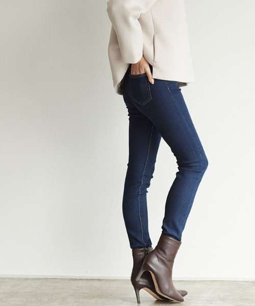 Pierrot（ピエロ）の「[裏起毛]スキニーデニム（デニムパンツ・レディース・ブラック/ネイビー/インディゴブルー/ブルー/ブラック系その他/ブルー系その他/ブルー系その他2/ブルー系その他3・SMALL/MEDIUM/LARGE/X-LARGE/XX-LARGE/X-SMALL/XXX-LARGE/XXXX-LARGE）」の18枚目の写真