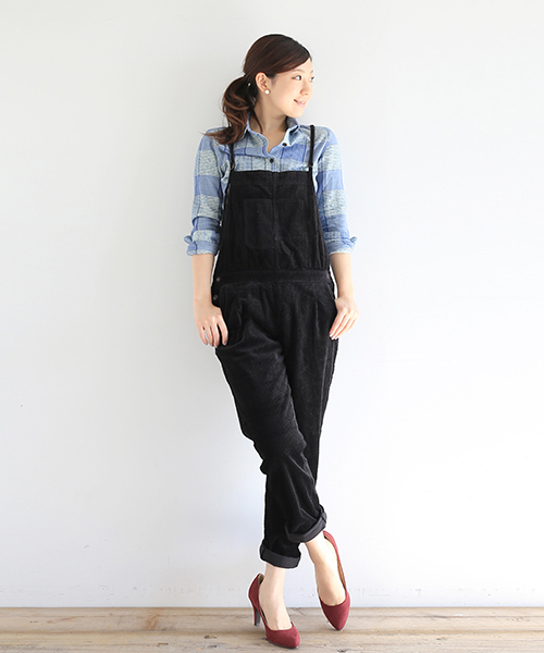 B:MING by BEAMS（ビーミングバイビームス）の「□B ビーミング by ビームス / コーデュロイサロペット（サロペット/オーバーオール・レディース・ブラック/ベージュ・SMALL/MEDIUM）」の15枚目の写真