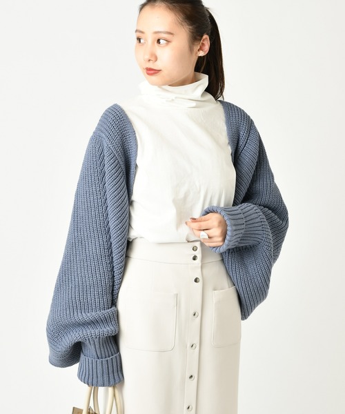 mystic（ミスティック）の「ドルマンショートボレロ（ニット/セーター・レディース・ベージュ/ブラック/アイボリー/ブルー・FREE）」の4枚目の写真