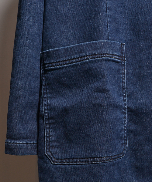 COMMONWARE AMERICAN RAG CIE&Magine(コモンウェアアメリカンラグシーアンド マージン)の「AMERICAN RAG CIE&Magine COMMONWARE ニットデニムチェスターコート 1434-615AMG(チェスターコート・メンズ・インディゴブルー・48/46/44)」の6枚目の写真