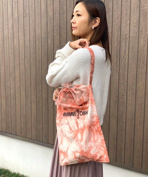 Minnetonka Drawstring Bag Big ハンドバッグ Minnetonka ミネトンカ のファッション通販 Zozotown