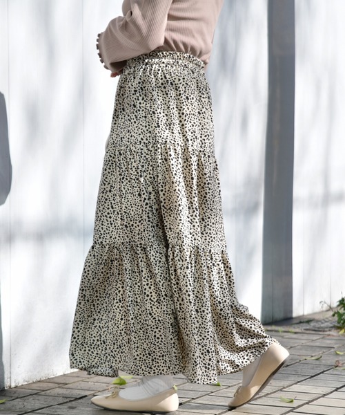 PairPair(ペアペア)の「無地&ダルメシアン柄ティアードロングスカート(スカート・レディース・ブラック/ベージュ/ライトグリーン/モカ/ライトベージュ・FREE)」の16枚目の写真