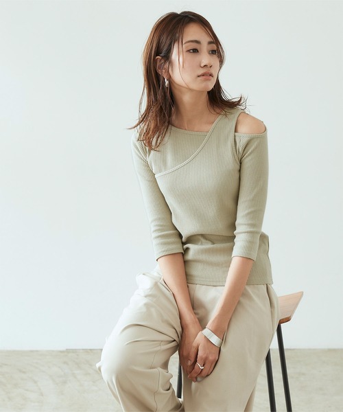 titivate(ティティベイト)の「アシメレイヤードリブカットソートップス(Tシャツ/カットソー・レディース・ブラック/モカ/グリーン系その他/アイボリー/ラベンダー/グレイッシュベージュ・M)」の16枚目の写真