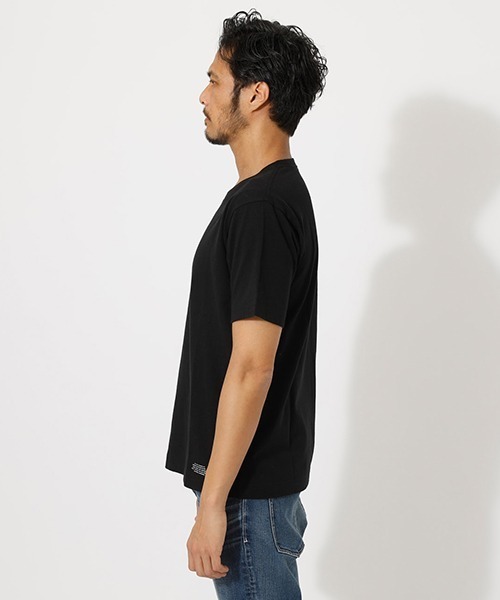 AZUL by moussy（アズールバイマウジー）の「USA COTTON C/N T-SHIRT/ユーエスエーコットンクルーネックティーシャツ（Tシャツ/カットソー・メンズ・ホワイト/ブラック/ベージュ/ライトピンク・SMALL/MEDIUM/LARGE/X-LARGE/X-SMALL）」の17枚目の写真