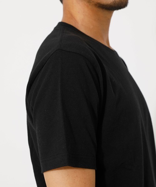 AZUL by moussy（アズールバイマウジー）の「USA COTTON C/N T-SHIRT/ユーエスエーコットンクルーネックティーシャツ（Tシャツ/カットソー・メンズ・ホワイト/ブラック/ベージュ/ライトピンク・SMALL/MEDIUM/LARGE/X-LARGE/X-SMALL）」の14枚目の写真