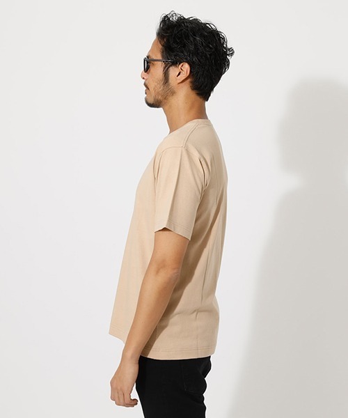 AZUL by moussy（アズールバイマウジー）の「USA COTTON C/N T-SHIRT/ユーエスエーコットンクルーネックティーシャツ（Tシャツ/カットソー・メンズ・ホワイト/ブラック/ベージュ/ライトピンク・SMALL/MEDIUM/LARGE/X-LARGE/X-SMALL）」の9枚目の写真