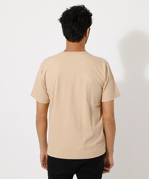 AZUL by moussy（アズールバイマウジー）の「USA COTTON C/N T-SHIRT/ユーエスエーコットンクルーネックティーシャツ（Tシャツ/カットソー・メンズ・ホワイト/ブラック/ベージュ/ライトピンク・SMALL/MEDIUM/LARGE/X-LARGE/X-SMALL）」の8枚目の写真