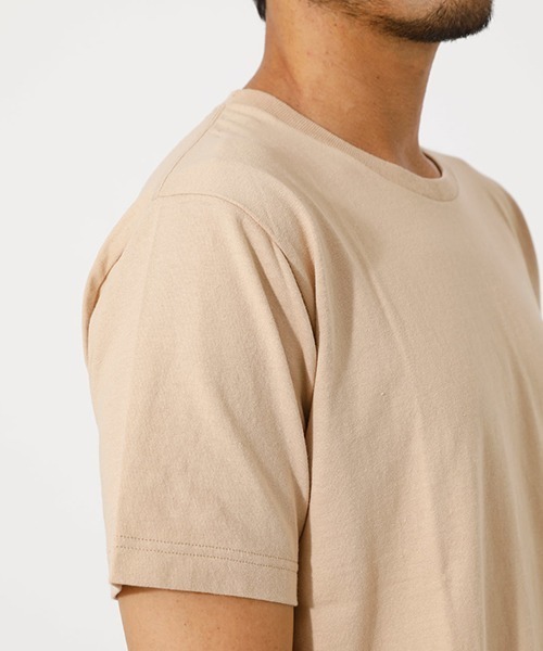 AZUL by moussy（アズールバイマウジー）の「USA COTTON C/N T-SHIRT/ユーエスエーコットンクルーネックティーシャツ（Tシャツ/カットソー・メンズ・ホワイト/ブラック/ベージュ/ライトピンク・SMALL/MEDIUM/LARGE/X-LARGE/X-SMALL）」の6枚目の写真