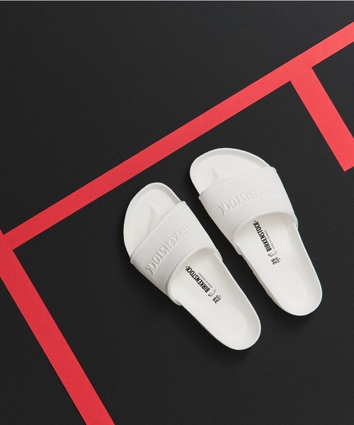 BIRKENSTOCK（ビルケンシュトック）の「Barbados EVA  【レギュラー幅】 ユニセックス（サンダル・メンズ・ブラック/ホワイト/ネイビー/スカイブルー/レモンイエロー/ライトパープル/ライトグリーン/ピンク・36/40/37/44/35/38/39/43/41/42/45/46）」の2枚目の写真