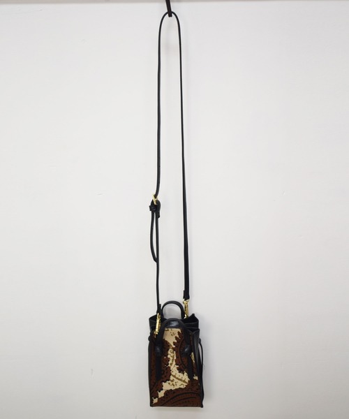 histoire（イストワール）の「サイドジップミニショルダーバッグ（ショルダーバッグ・レディース・ブラック/ブラウン・FREE）」の4枚目の写真