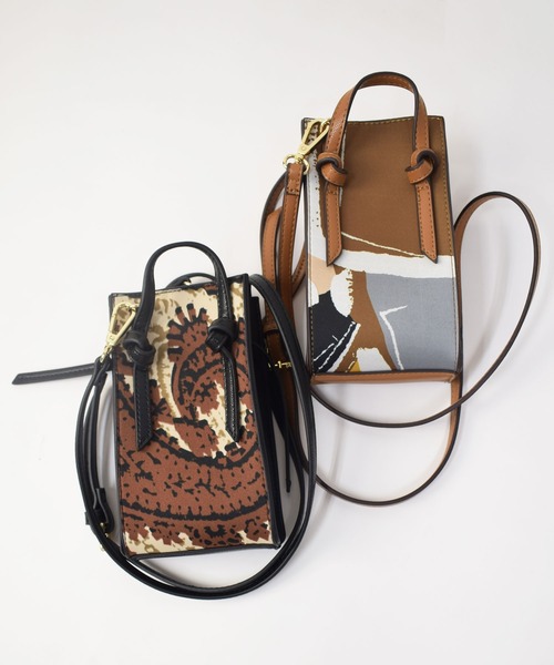 histoire（イストワール）の「サイドジップミニショルダーバッグ（ショルダーバッグ・レディース・ブラック/ブラウン・FREE）」の3枚目の写真