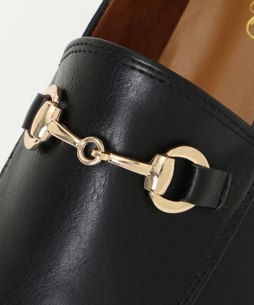 ikka(イッカ)の「バブーシュビットローファー(ローファー・レディース・ブラック/ブラウン/ベージュ/ホワイト・M/L)」の14枚目の写真