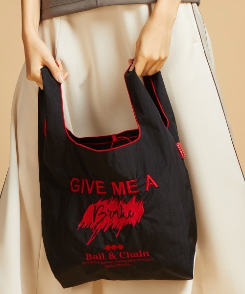DOUBLE STANDARD CLOTHING（ダブルスタンダードクロージング）の「Give me 【BALL&CHAIN】（エコバッグ/サブバッグ・レディース・ブラック/ホワイト・FREE）」の3枚目の写真