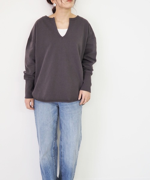 Riberry(リベリー)の「キーネックプルオーバー(スウェット・レディース・グレー/スミクロ/ラベンダー/マスタード・MEDIUM)」の5枚目の写真