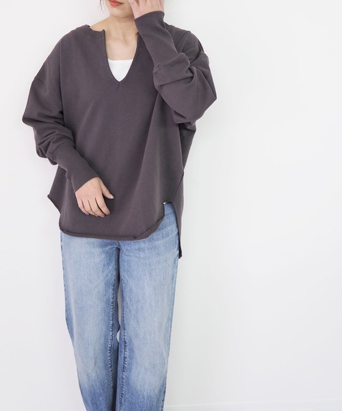 Riberry(リベリー)の「キーネックプルオーバー(スウェット・レディース・グレー/スミクロ/ラベンダー/マスタード・MEDIUM)」の6枚目の写真