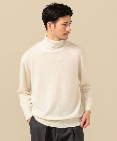 SHIPS（シップス）の「SHIPS: ホワイトカシミヤ タートルネック プルオーバー（ニット/セーター・メンズ・ホワイト/ベージュ/ブラック・SMALL/MEDIUM/LARGE/X-LARGE）」の4枚目の写真