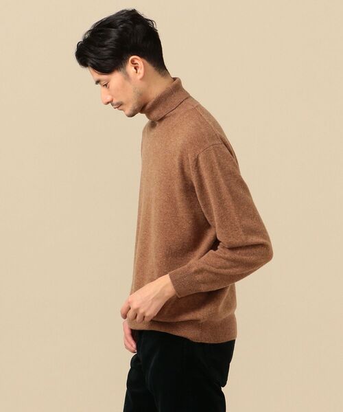 SHIPS（シップス）の「SHIPS: ホワイトカシミヤ タートルネック プルオーバー（ニット/セーター・メンズ・ホワイト/ベージュ/ブラック・SMALL/MEDIUM/LARGE/X-LARGE）」の14枚目の写真