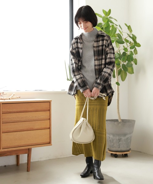 LAKOLE（ラコレ）の「7Gラムエアレットプルオーバー / LAKOLE（ニット/セーター・レディース・ライトグレー/ネイビー/オフホワイト/イエロー/ブラウン系その他・SMALL/MEDIUM）」の17枚目の写真