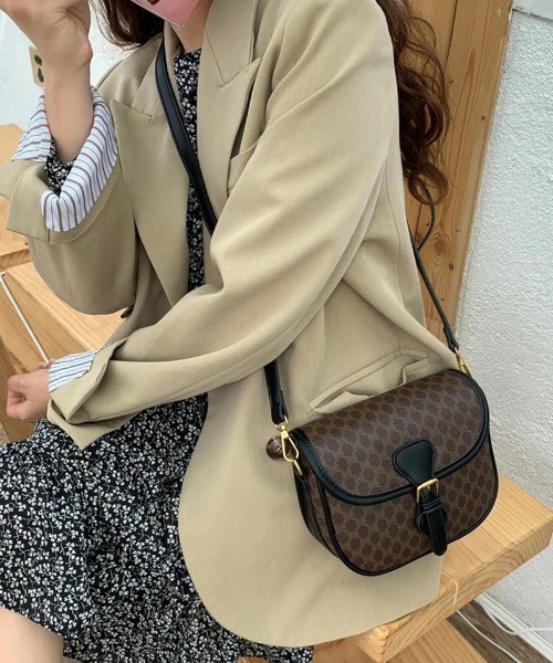 Port（ポート）の「レトロ モノグラム 風 レザー ショルダーバッグ #_