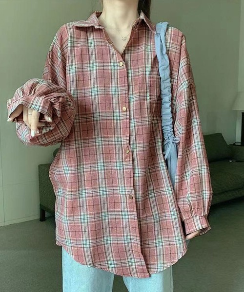 Newlyme（ニューリーミー）の「オーバーサイズチェックシャツ（シャツ/ブラウス・レディース・ホワイト/ピンク/ブルー・MEDIUM/LARGE）」の18枚目の写真