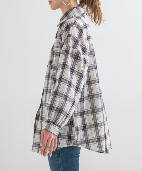 Newlyme（ニューリーミー）の「オーバーサイズチェックシャツ（シャツ/ブラウス・レディース・ホワイト/ピンク/ブルー・MEDIUM/LARGE）」の17枚目の写真