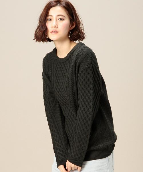 BEAUTY&YOUTH UNITED ARROWS（ビューティーアンドユースユナイテッドアローズ）の「BYBC 5Gケーブル ビッグクルーネックニットプルオーバー◆（ニット/セーター・レディース・ホワイト/ブラック/ブラウン/グレー/ダークグリーン・フリー）」の5枚目の写真