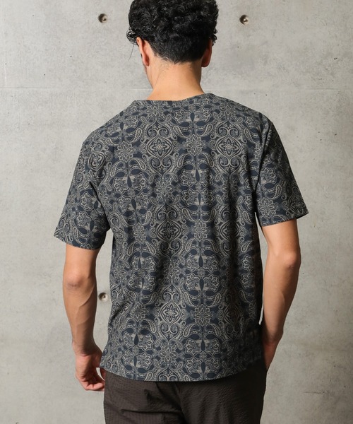 MEN'S BIGI（メンズビギ）の「アムンゼン織 スキッパーカットソー ペイズリー（Tシャツ/カットソー・メンズ・ブラック/ネイビー・01/02/03）」の16枚目の写真