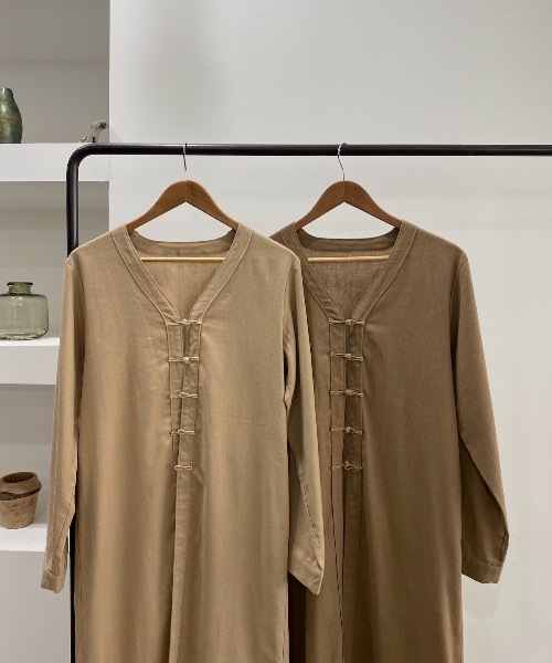 lawgy(ラウジー)の「original chinabutton op(ワンピース・レディース・ブラウン/ベージュ・FREE)」の9枚目の写真