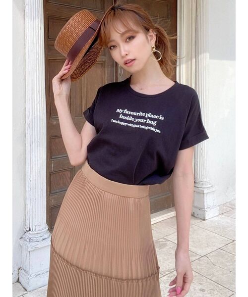 RESEXXY（リゼクシー）の「エンブロイダリーロゴTシャツ（Tシャツ/カットソー・レディース・ブラック/ベージュ/オフホワイト/オレンジ・FREE）」の5枚目の写真