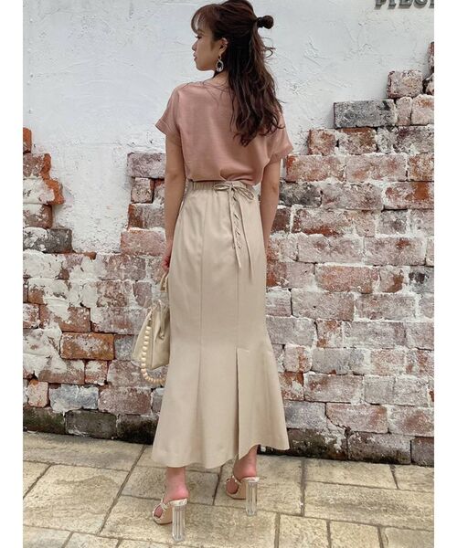 RESEXXY（リゼクシー）の「エンブロイダリーロゴTシャツ（Tシャツ/カットソー・レディース・ブラック/ベージュ/オフホワイト/オレンジ・FREE）」の17枚目の写真