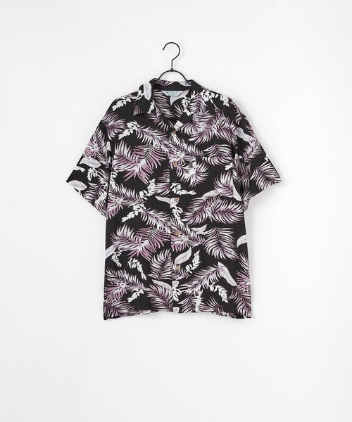 Craft Nicholson（クラフトニコルソン）の「ルーズ レーヨン半袖アロハシャツ（シャツ/ブラウス・メンズ・ホワイト系その他/ホワイト系その他7/ベージュ/ブラック系その他5/グレー系その他/ブルー系その他2/ブラック系その他/ブルー系その他/ブルー/ベージュ系その他/ホワイト系その他6/ブルー系その他3/ライトカーキ/ホワイト系その他4/ホワイト/ブルー系その他5/ブラック系その他7/ホワイト系その他3/ブラック系その他6/ブラック/ブルー系その他4/ブラック系その他2/その他/ホワイト系その他2/ブラック系その他4/グレー/ホワイト系その他5/ブラック系その他3/ベージュ系その他2/ホワイト系1/ホワイト系/ブルー系その他6/ネイビー/チャコールグレー/グレー系1/ホワイト系2/ブラック系1/ブラック系/ブルー系/ミント/ブラック系2/サックスブルー・XL/M/L）」の4枚目の写真