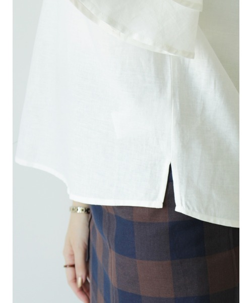 Te chichi（テチチ）の「レーヨンリネンフレアスリーブブラウス（シャツ/ブラウス・レディース・イエロー/オフホワイト/チャコール・ﾌﾘ-）」の10枚目の写真