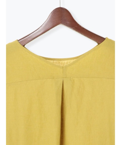Te chichi（テチチ）の「レーヨンリネンフレアスリーブブラウス（シャツ/ブラウス・レディース・イエロー/オフホワイト/チャコール・ﾌﾘ-）」の16枚目の写真