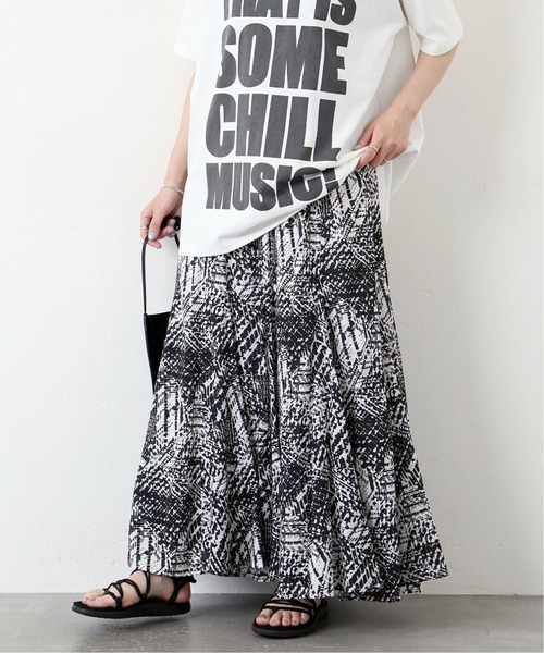 JOURNAL STANDARD（ジャーナルスタンダード）の「ヘイジープリントギャザースカート◆（スカート・レディース・ブラック/グリーン・38/36）」の15枚目の写真