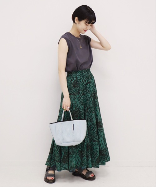 JOURNAL STANDARD（ジャーナルスタンダード）の「ヘイジープリントギャザースカート◆（スカート・レディース・ブラック/グリーン・38/36）」の22枚目の写真