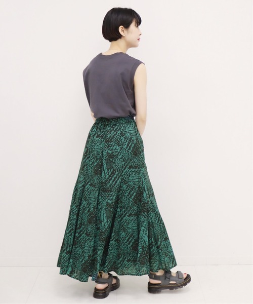 JOURNAL STANDARD（ジャーナルスタンダード）の「ヘイジープリントギャザースカート◆（スカート・レディース・ブラック/グリーン・38/36）」の20枚目の写真