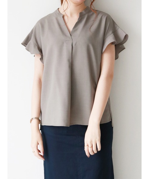 Te chichi(テチチ)の「スキッパーラッフル袖ブラウス(シャツ/ブラウス・レディース・カーキ/オレンジ/オフホワイト・フリ-)」の14枚目の写真