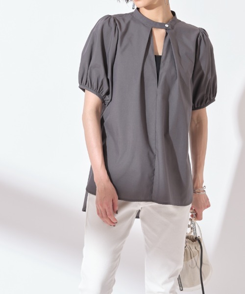 &. NOSTALGIA（アンドドットノスタルジア）の「【ZOZO限定】スタンドカラーパフスリーブシャツ（シャツ/ブラウス・レディース・ホワイト/ラベンダー/チャコールグレー・FREE）」の14枚目の写真