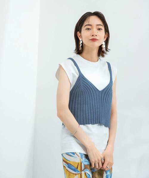 KBF(ケイビーエフ)の「ニットキャミソール付ノースリーブTシャツ(Tシャツ/カットソー・レディース・ブルー/ベージュ/オリーブ・ONE)」の10枚目の写真