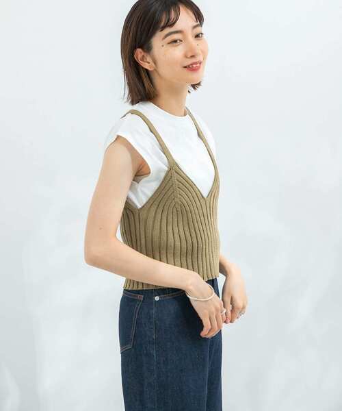 KBF(ケイビーエフ)の「ニットキャミソール付ノースリーブTシャツ(Tシャツ/カットソー・レディース・ブルー/ベージュ/オリーブ・ONE)」の9枚目の写真