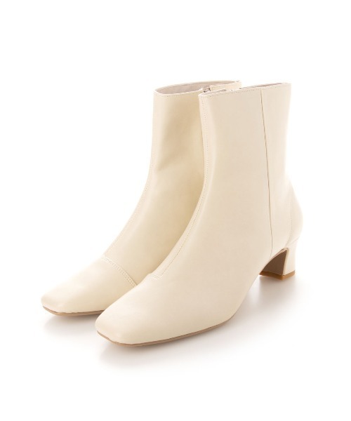 Launa lea（ラウナレア）の「RainyDay スクエアトゥショートブーツ　【レイン対応】(R9013)（レインシューズ・レディース・ブラック/アイボリー/グレイッシュベージュ・23.5cm/24.5cm/24.0cm/25.0cm/23.0cm/22.0cm/22.5cm）」の17枚目の写真