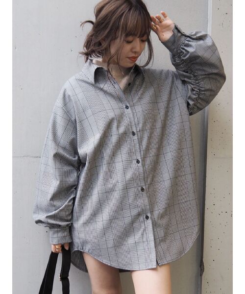 EVRIS(エヴリス)の「ギャザースリーブオーバーシャツ(シャツ/ブラウス・レディース・ホワイト/グレー/ブラウン・FREE)」の12枚目の写真